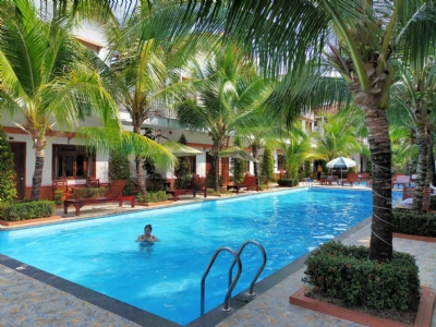 Sang nhượng resort 2000 m2 Ông Lang có sẵn 30 Bungalow hoạt động, giá rẻ như cho 27 TỶ