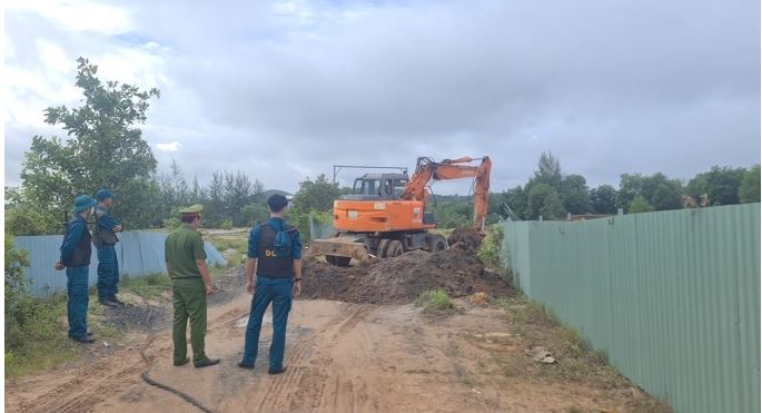 Ngành chức năng hủy đường vào khu đất bị bao chiếm