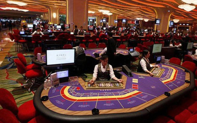 Bộ Tài chính kiến nghị Chính phủ báo cáo Bộ Chính trị cho phép kéo dài thời gian thí điểm cho người Việt vào chơi tại casino Phú Quốc đến tháng 1-2024