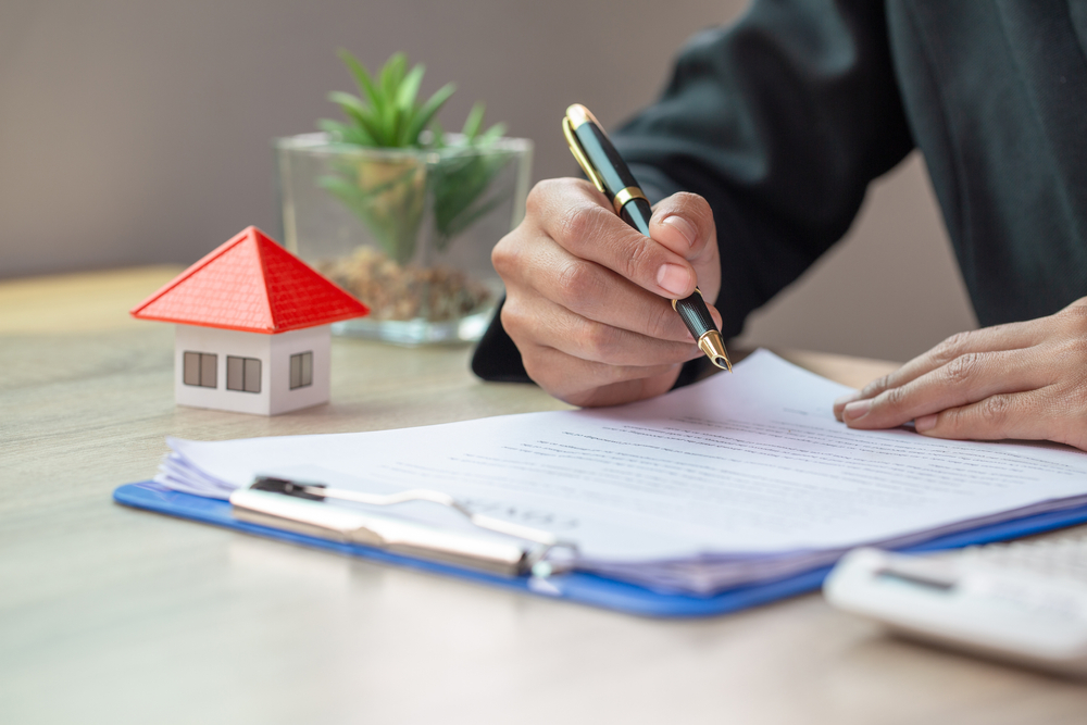 Mẫu hợp đồng mua bán bất động sản chưa có sổ đỏ cần nêu rõ trách nhiệm ràng buộc của bên bán