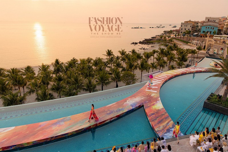  show Fashion Voyage #3 tại Sun Premier Village Primavera Phú Quốc