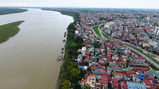 Sốt đất hầm hập diễn ra từ Bắc vào Nam