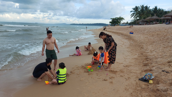 Biển xanh, cát vàng ở Phú Quốc luôn là điểm đến lý tưởng của du khách